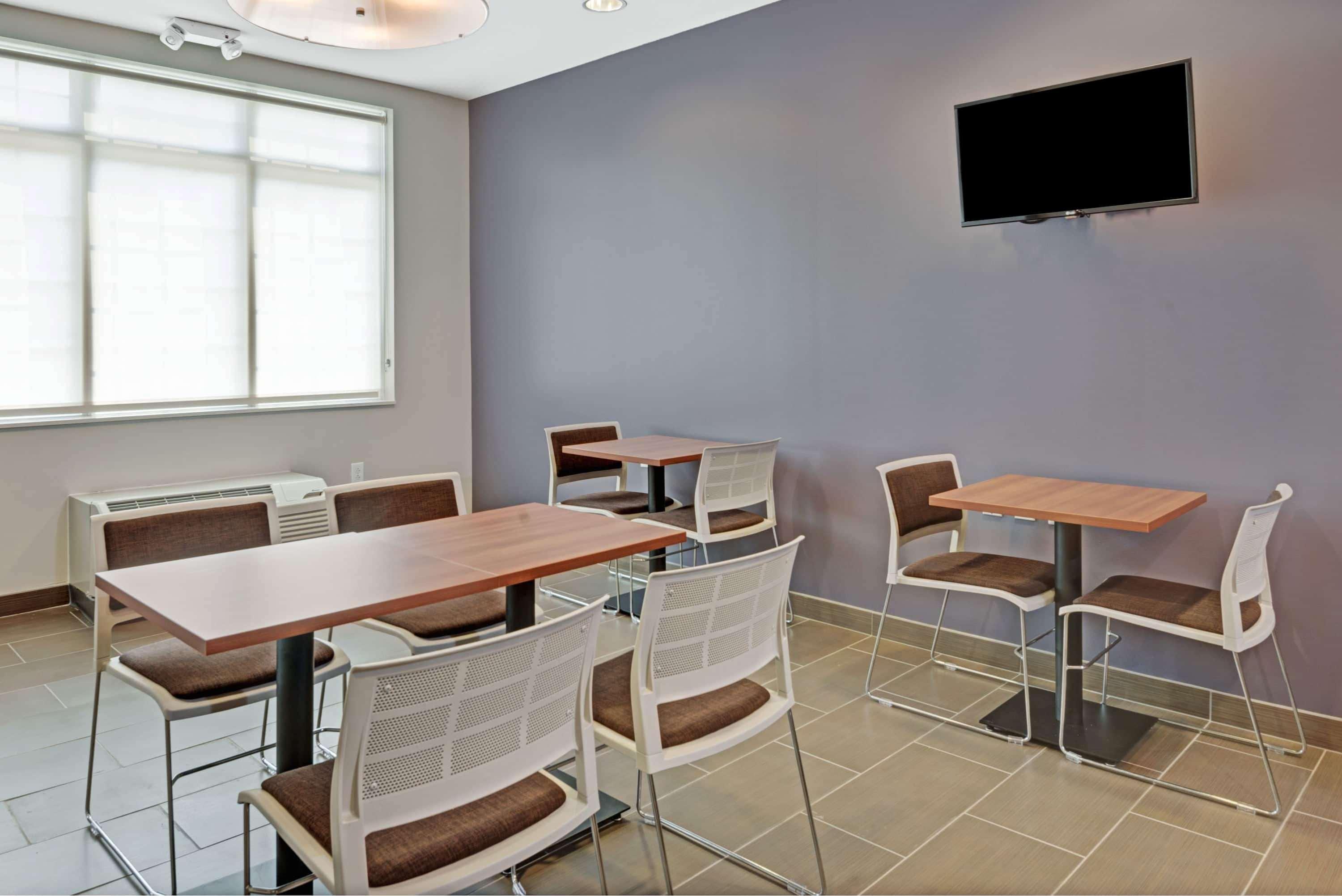 Microtel Inn & Suites By Wyndham Philadelphia Airport Ridley Park Eksteriør billede