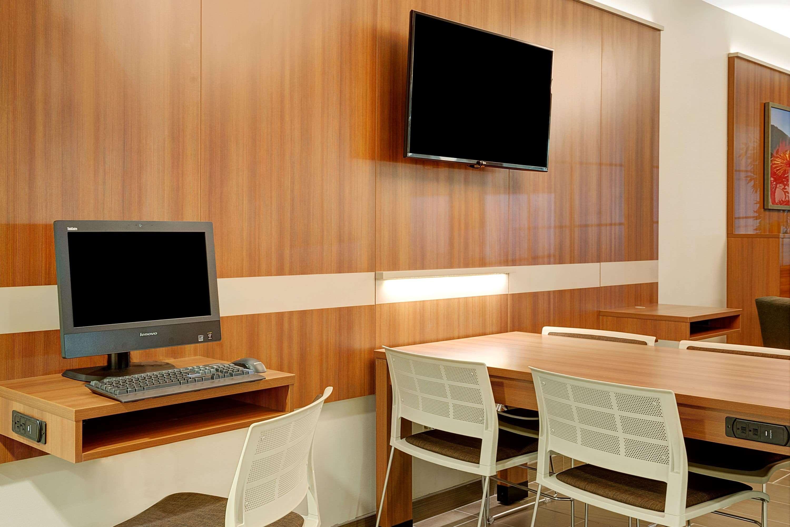 Microtel Inn & Suites By Wyndham Philadelphia Airport Ridley Park Eksteriør billede