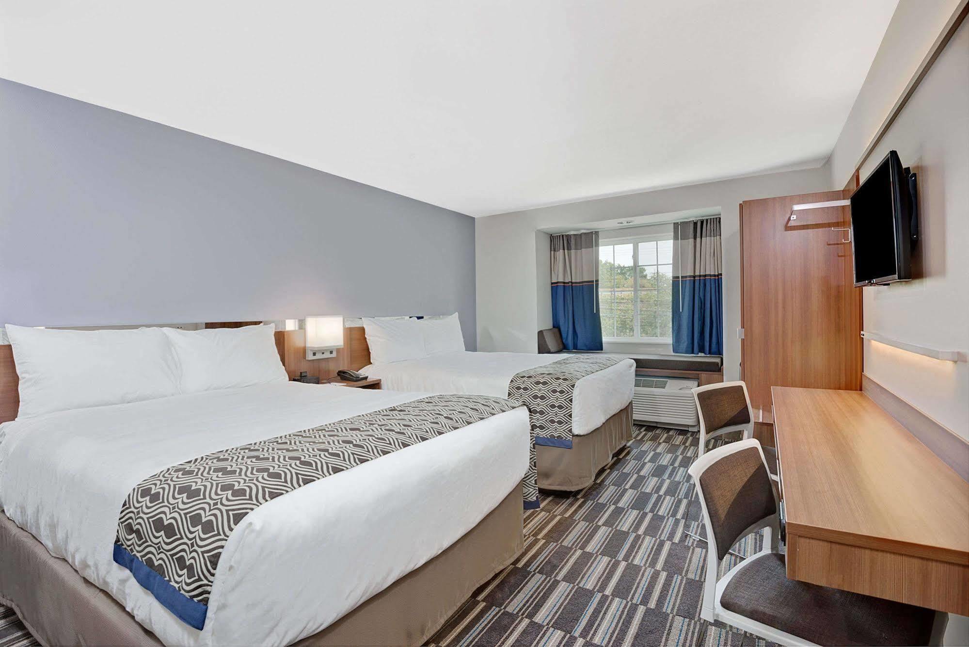 Microtel Inn & Suites By Wyndham Philadelphia Airport Ridley Park Eksteriør billede